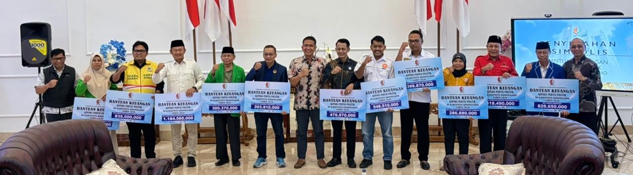 Penyerahan Simbolis Bantuan Keuangan